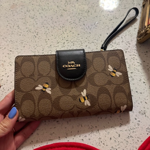 Coach Phone Wallet Bee Print Tech Wallet - Picture 2 of 11